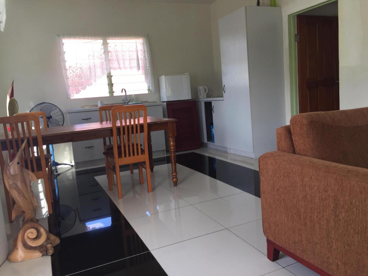 Malau Lodge Nuku'alofa Eksteriør billede
