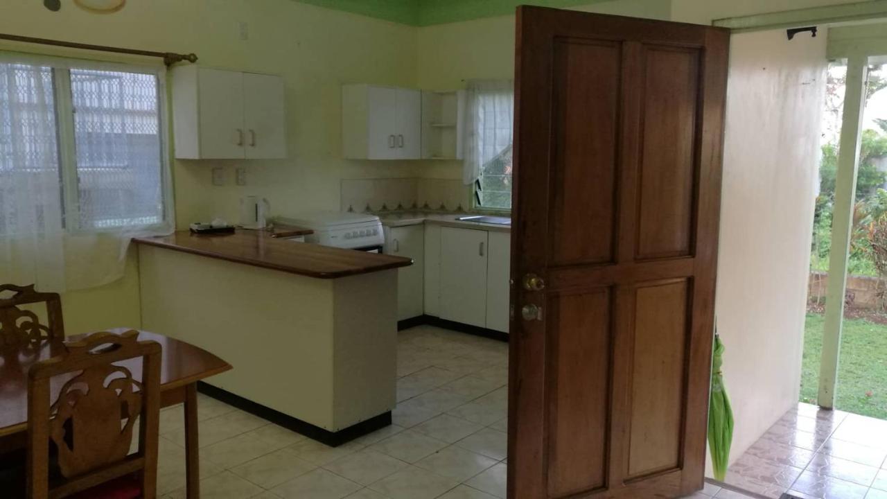 Malau Lodge Nuku'alofa Eksteriør billede